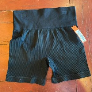 Colsie SUPER RARE!!!!! Ribbed Bike Shorts NWT